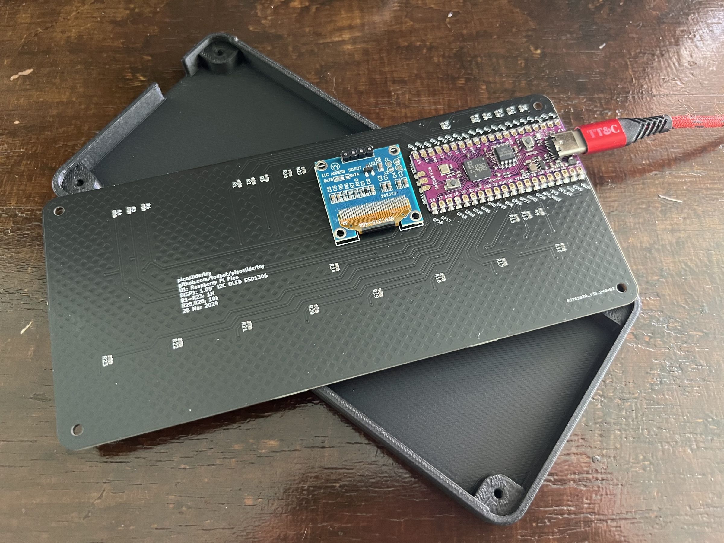 picoslidertoy - Capsense Controller for Pico