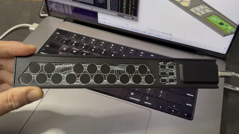 PicoTouch - Capsense MIDI keyboard for RasPi Pico