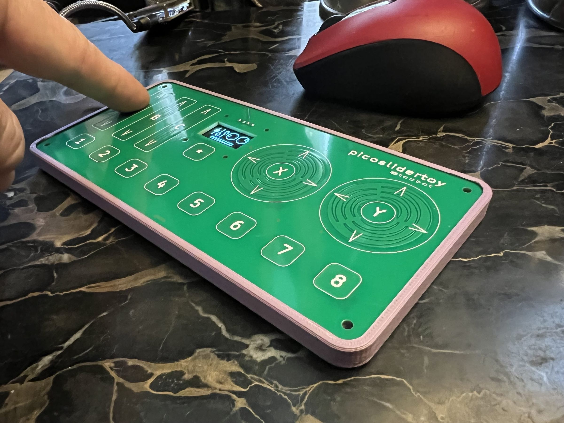 picoslidertoy - Capsense Controller for Pico