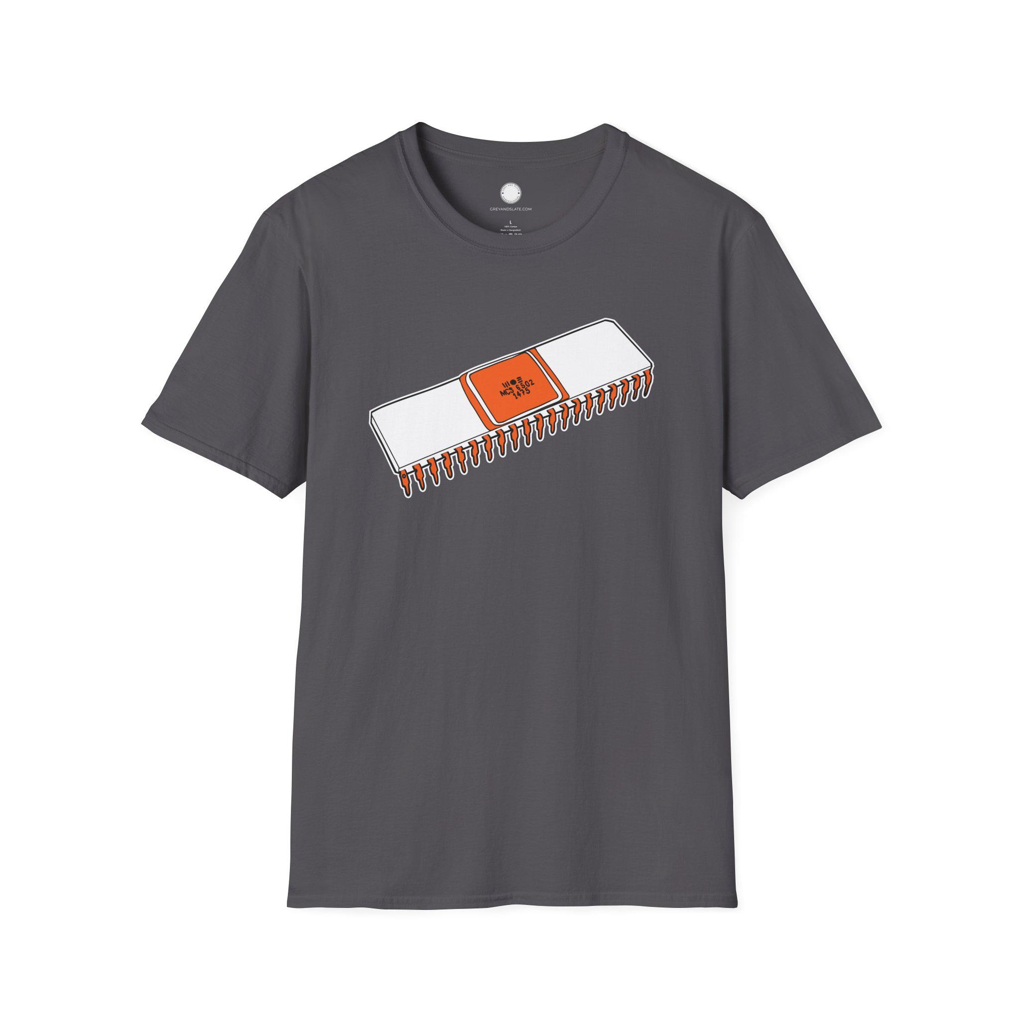 MOS 6502 CPU Microprocessor Chip T-Shirt | Retro Computing Apple I Vintage Elect