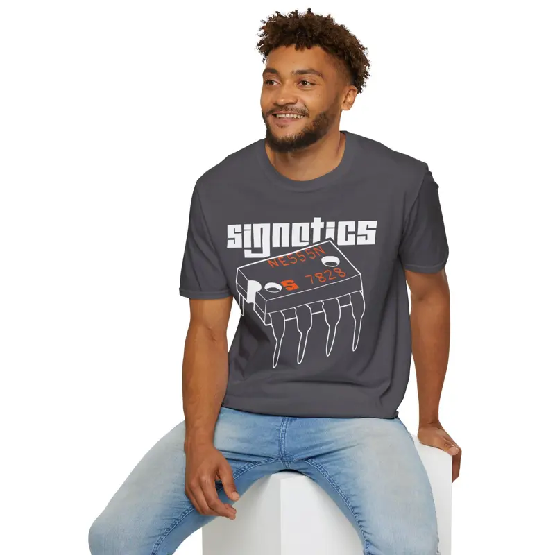 Vintage Signetics 555 Timer T-Shirt | Hand-Drawn Electronics Engineer Gift | Cla